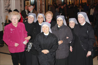六位修女